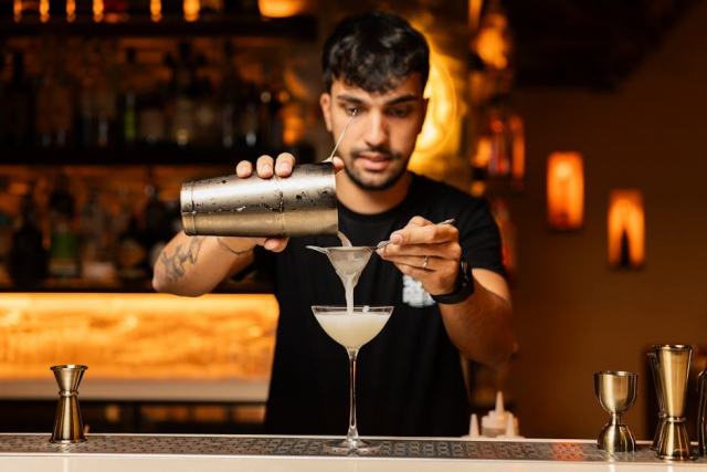 Fontaine à punch originale pour des soirées élégantes Fontaine à punch originale pour des soirées élégantes