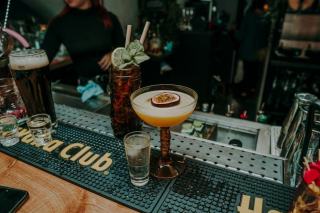 Bien choisir sa paille bubble tea, du verre à l'inox