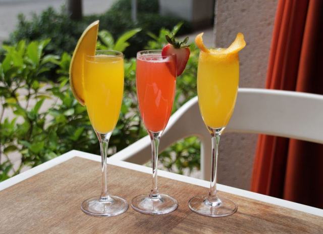 Verre à cocktail en plastique : comment bien le choisir Verre à cocktail en plastique : comment bien le choisir