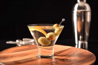 Verre à cocktail à pied : choisir le meilleur modèle