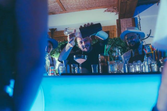 Verre type old fashioned : le tumbler classique pour vos cocktails courts